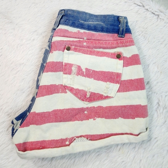 Grayson Denim Stars & Stripes Shorts - Picture 1 of 9